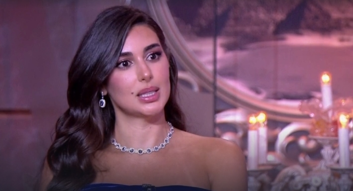 “ياسمين صبري تثير الجدل بتصريحاتها حول مسلسل ‘المليار الذهبي’ وفلسفة البقاء للأقوى”